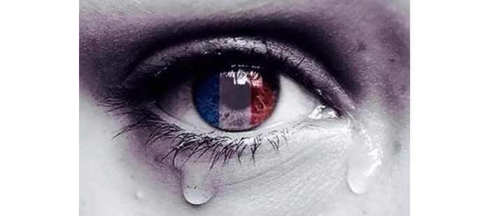 ojos con la bandera de paris llorando