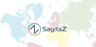 texto sagitaz sobre mapa mundi punteado de colores con el logo